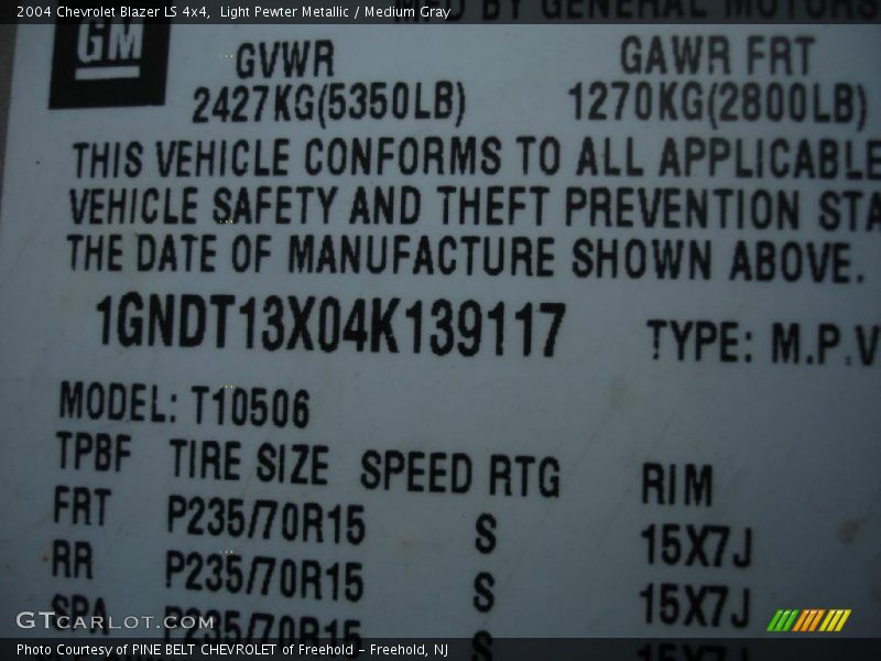 Light Pewter Metallic / Medium Gray 2004 Chevrolet Blazer LS 4x4