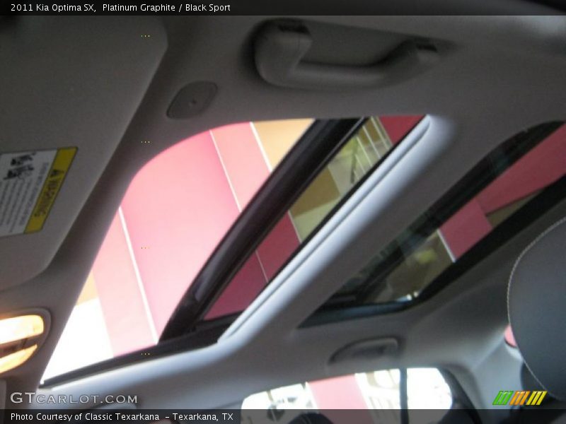 Sunroof of 2011 Optima SX