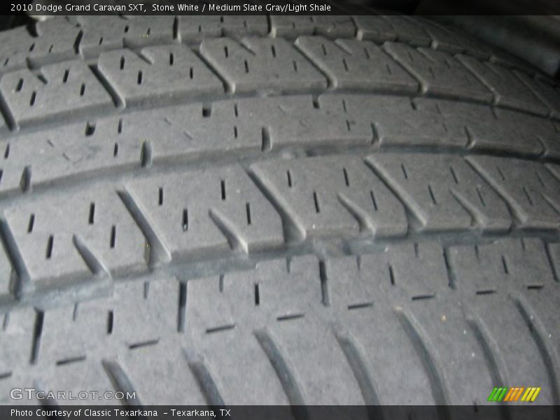 Stone White / Medium Slate Gray/Light Shale 2010 Dodge Grand Caravan SXT