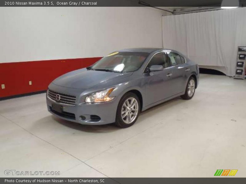 Ocean Gray / Charcoal 2010 Nissan Maxima 3.5 S