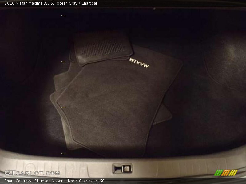 Ocean Gray / Charcoal 2010 Nissan Maxima 3.5 S