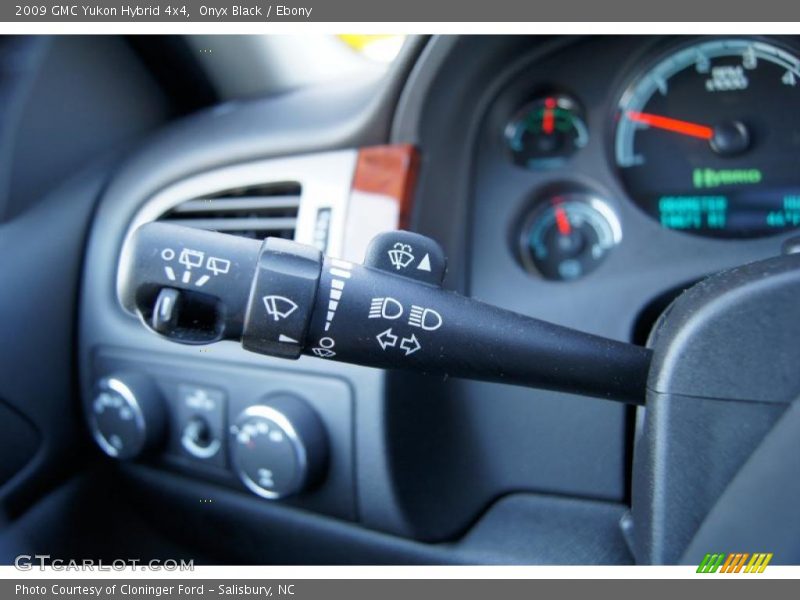 Controls of 2009 Yukon Hybrid 4x4