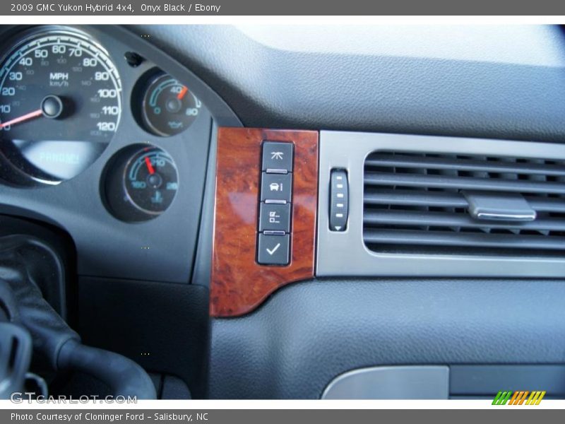 Controls of 2009 Yukon Hybrid 4x4