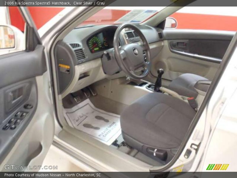  2006 Spectra Spectra5 Hatchback Gray Interior