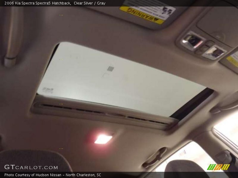 Clear Silver / Gray 2006 Kia Spectra Spectra5 Hatchback