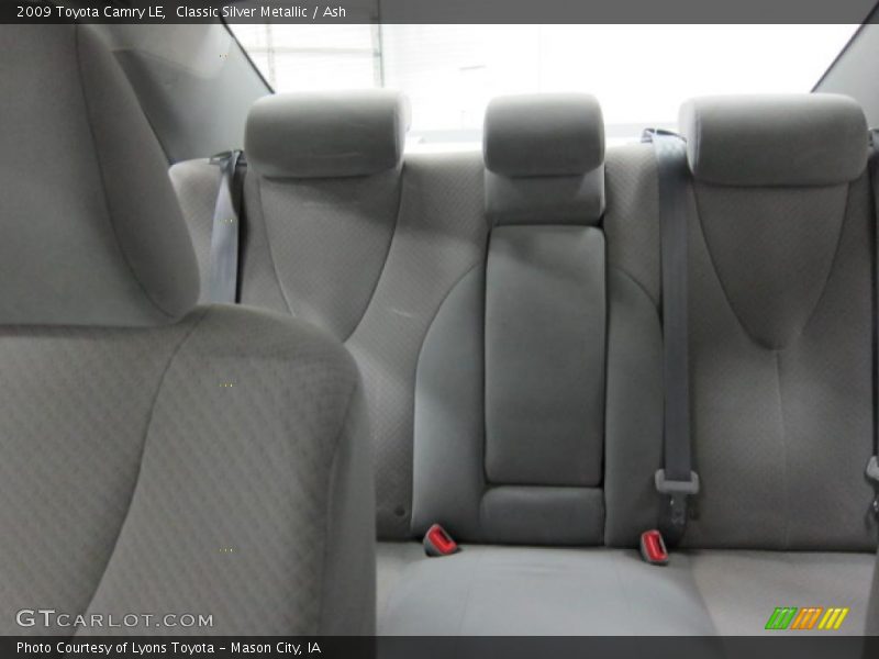 Classic Silver Metallic / Ash 2009 Toyota Camry LE