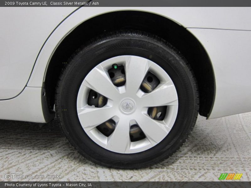 Classic Silver Metallic / Ash 2009 Toyota Camry LE