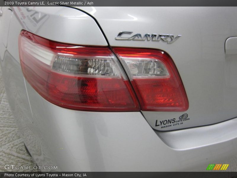 Classic Silver Metallic / Ash 2009 Toyota Camry LE