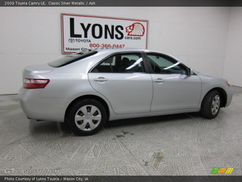 Classic Silver Metallic / Ash 2009 Toyota Camry LE