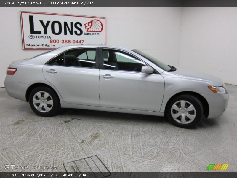Classic Silver Metallic / Ash 2009 Toyota Camry LE