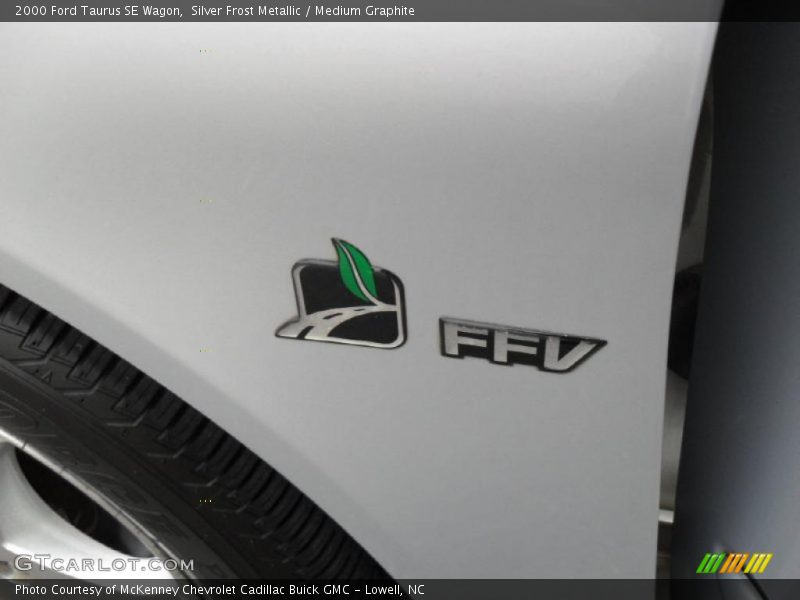Silver Frost Metallic / Medium Graphite 2000 Ford Taurus SE Wagon