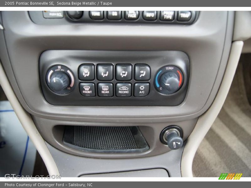 Controls of 2005 Bonneville SE