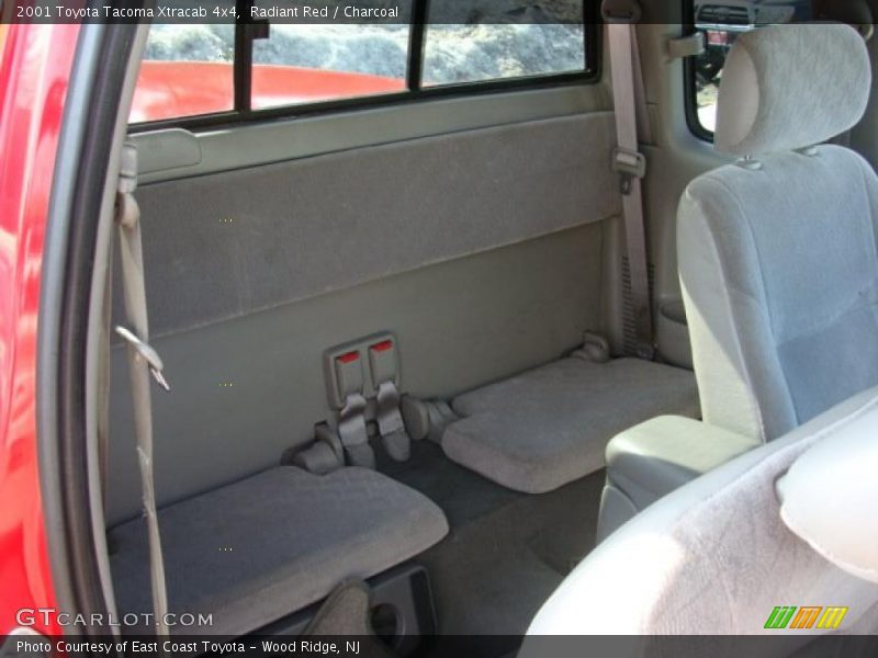 Radiant Red / Charcoal 2001 Toyota Tacoma Xtracab 4x4