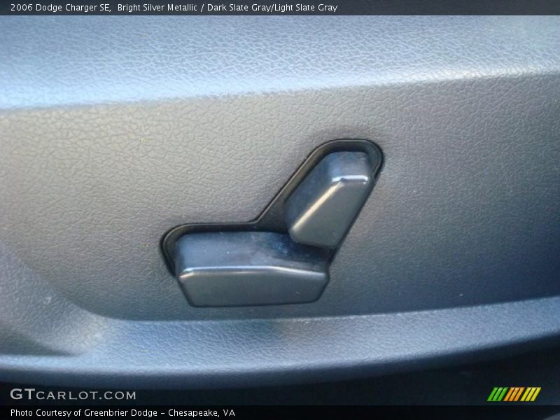 Bright Silver Metallic / Dark Slate Gray/Light Slate Gray 2006 Dodge Charger SE