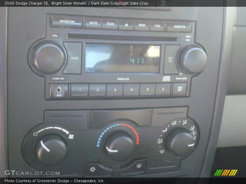 Bright Silver Metallic / Dark Slate Gray/Light Slate Gray 2006 Dodge Charger SE