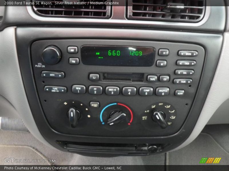 Controls of 2000 Taurus SE Wagon