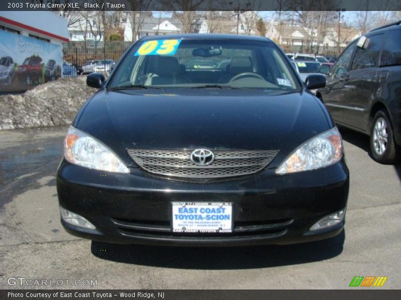 Black / Taupe 2003 Toyota Camry XLE