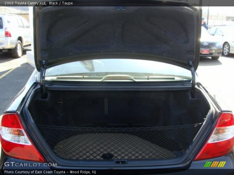 Black / Taupe 2003 Toyota Camry XLE
