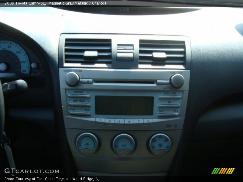 Magnetic Gray Metallic / Charcoal 2009 Toyota Camry SE