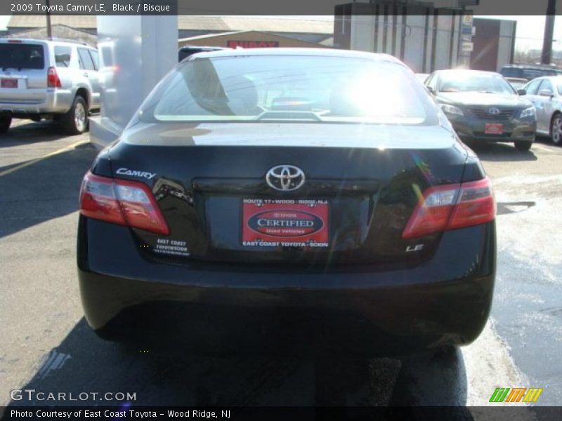 Black / Bisque 2009 Toyota Camry LE