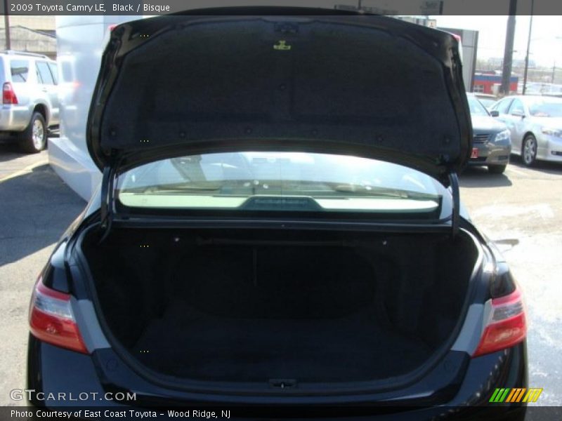 Black / Bisque 2009 Toyota Camry LE