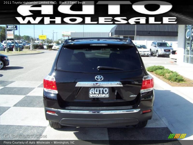 Black / Sand Beige 2011 Toyota Highlander Limited 4WD