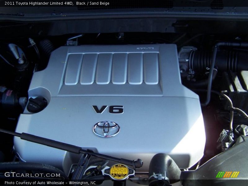 Black / Sand Beige 2011 Toyota Highlander Limited 4WD