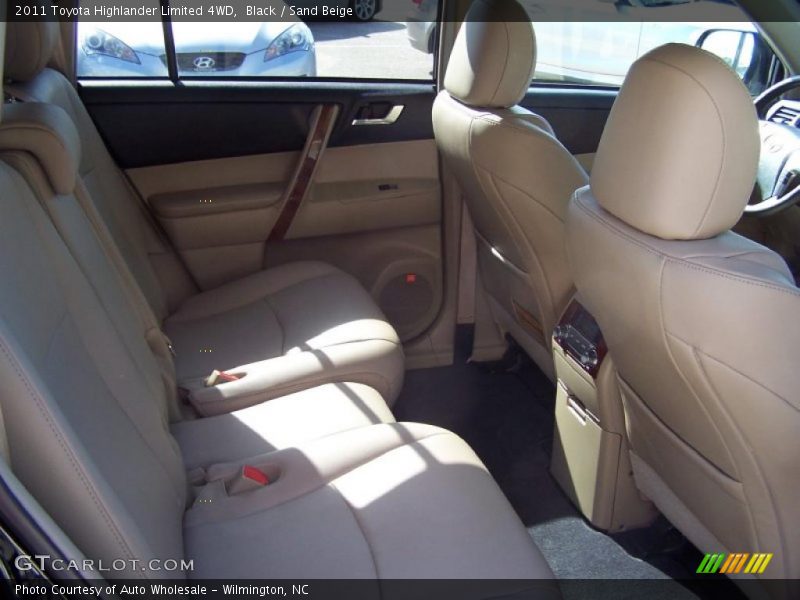 Black / Sand Beige 2011 Toyota Highlander Limited 4WD