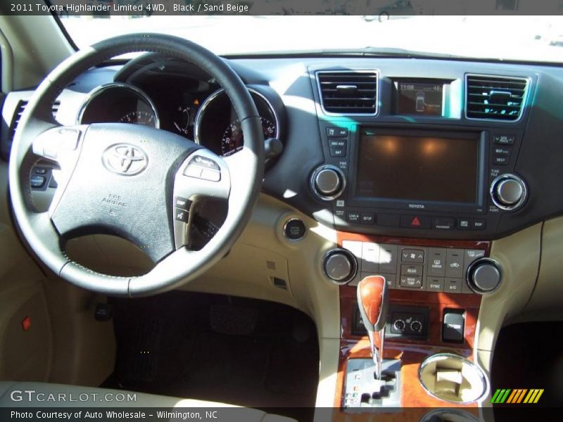 Black / Sand Beige 2011 Toyota Highlander Limited 4WD