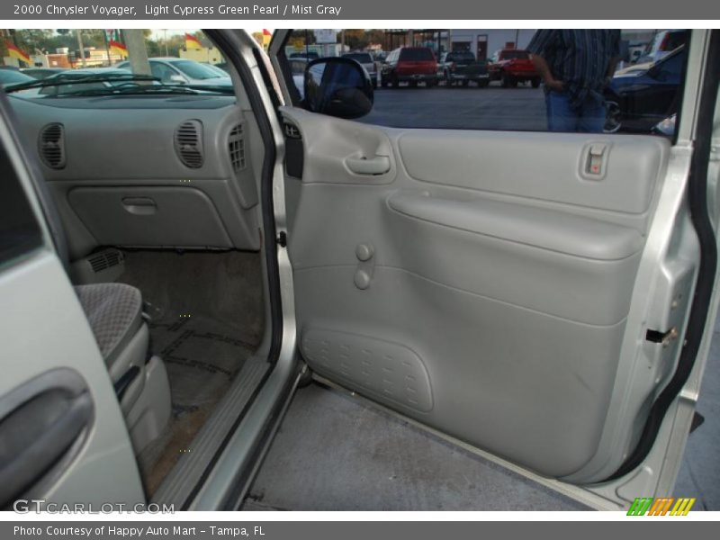 Light Cypress Green Pearl / Mist Gray 2000 Chrysler Voyager