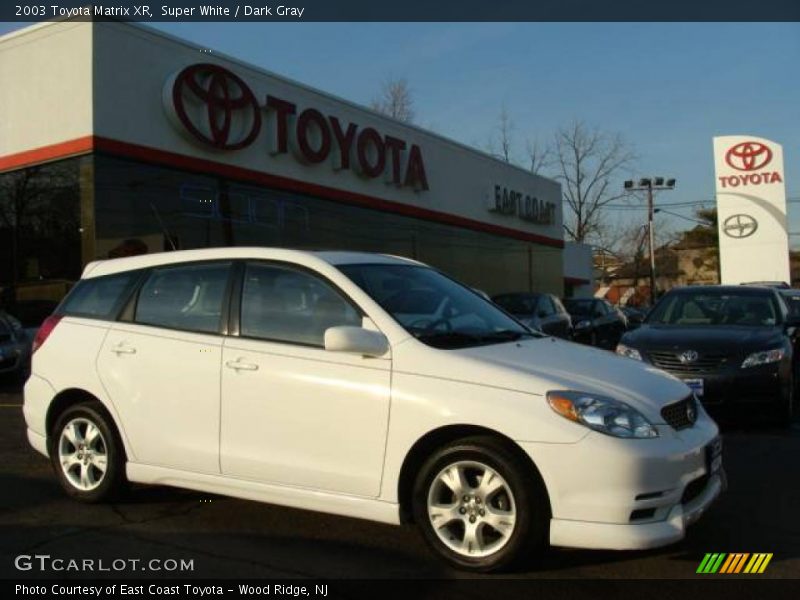 Super White / Dark Gray 2003 Toyota Matrix XR