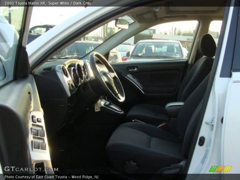 Super White / Dark Gray 2003 Toyota Matrix XR