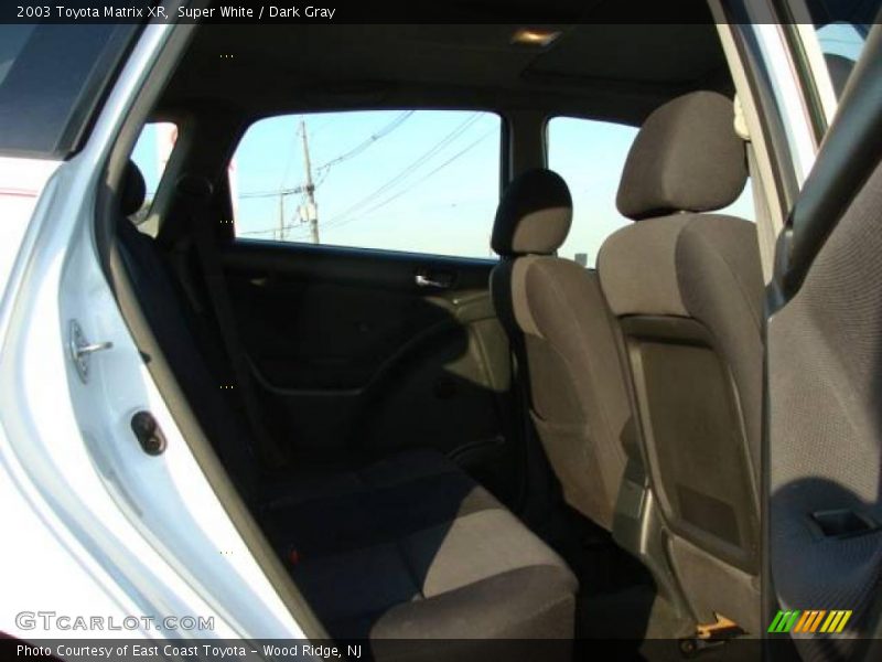 Super White / Dark Gray 2003 Toyota Matrix XR