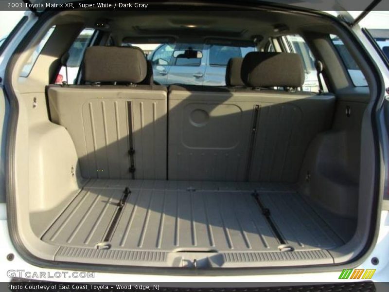 Super White / Dark Gray 2003 Toyota Matrix XR