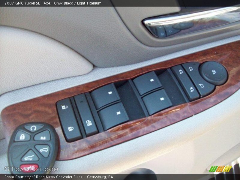 Onyx Black / Light Titanium 2007 GMC Yukon SLT 4x4