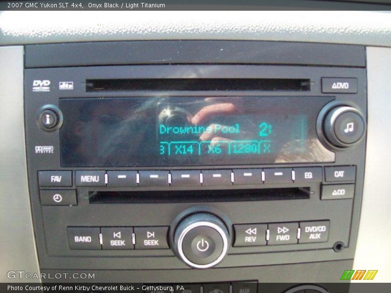 Onyx Black / Light Titanium 2007 GMC Yukon SLT 4x4