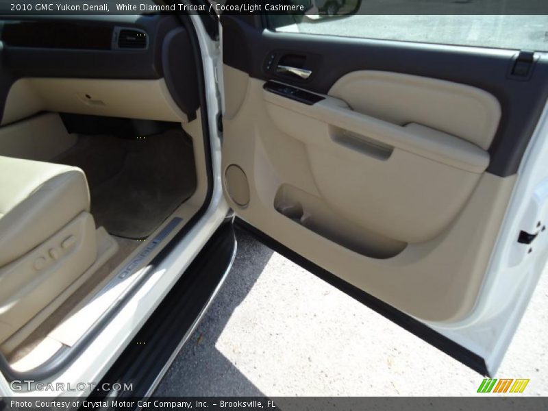 White Diamond Tricoat / Cocoa/Light Cashmere 2010 GMC Yukon Denali