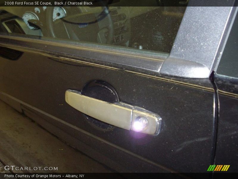 Black / Charcoal Black 2008 Ford Focus SE Coupe