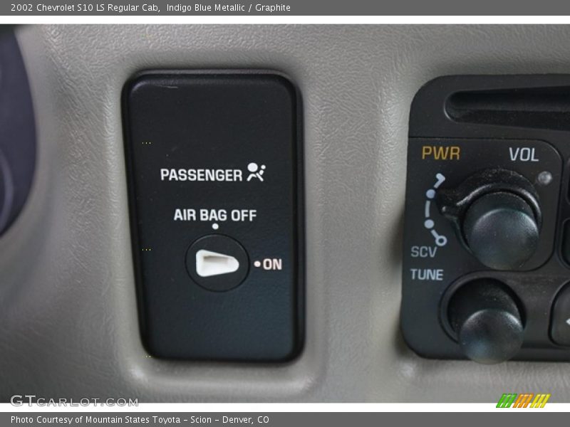 Controls of 2002 S10 LS Regular Cab