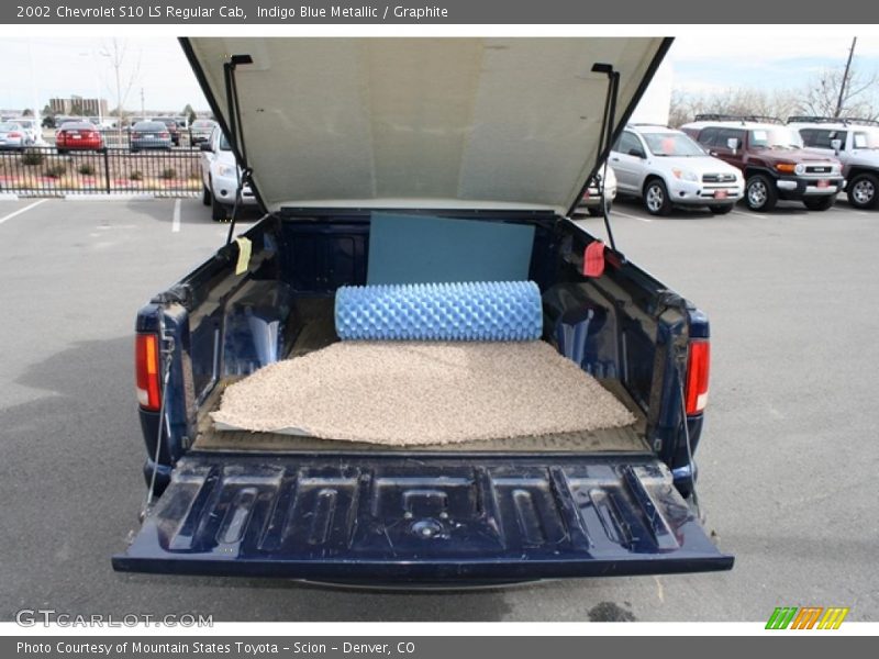 Indigo Blue Metallic / Graphite 2002 Chevrolet S10 LS Regular Cab