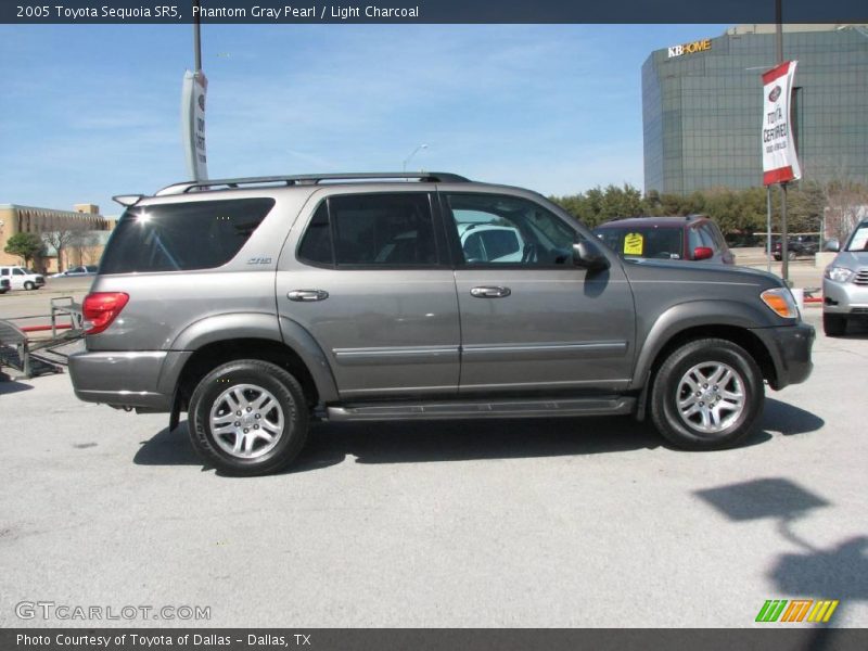 Phantom Gray Pearl / Light Charcoal 2005 Toyota Sequoia SR5