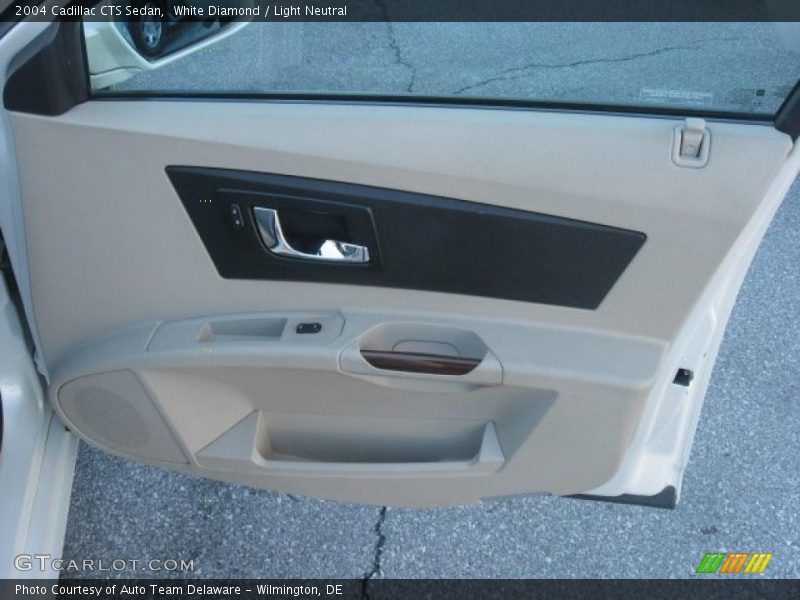 White Diamond / Light Neutral 2004 Cadillac CTS Sedan
