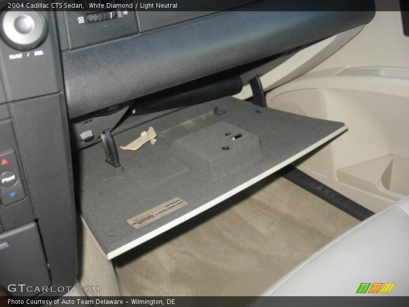 White Diamond / Light Neutral 2004 Cadillac CTS Sedan