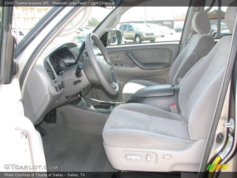 Phantom Gray Pearl / Light Charcoal 2005 Toyota Sequoia SR5