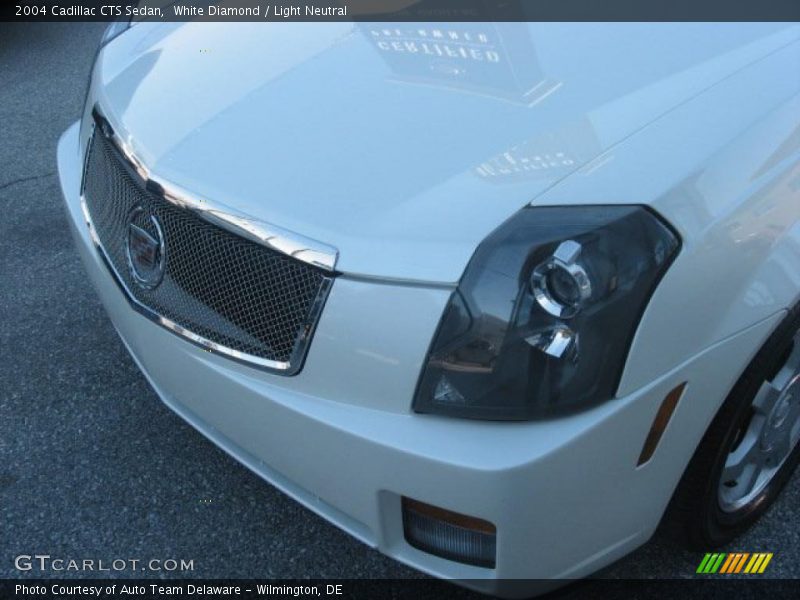 White Diamond / Light Neutral 2004 Cadillac CTS Sedan
