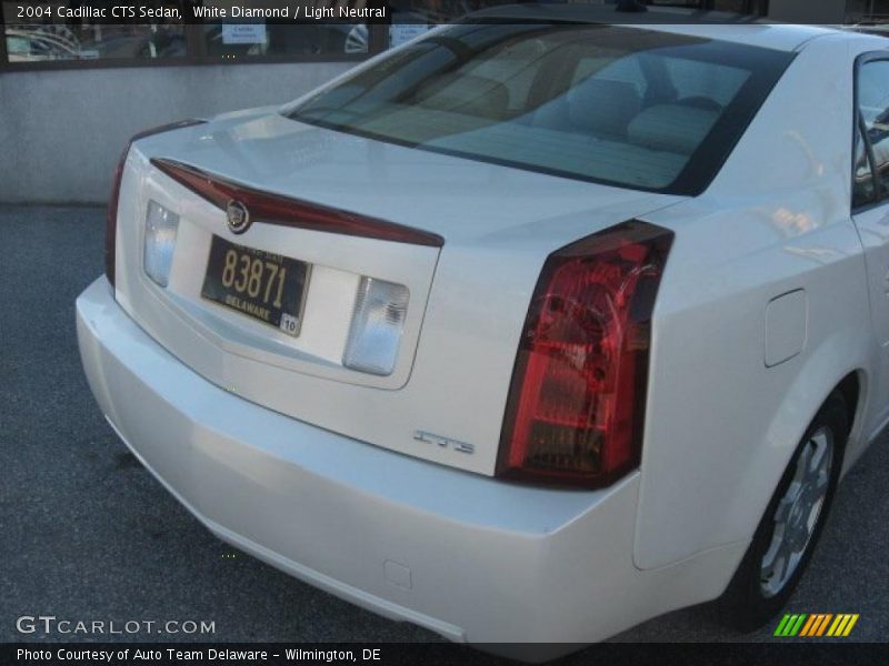 White Diamond / Light Neutral 2004 Cadillac CTS Sedan