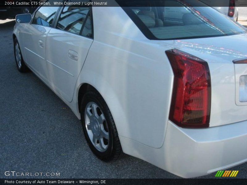 White Diamond / Light Neutral 2004 Cadillac CTS Sedan