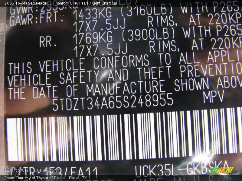 Phantom Gray Pearl / Light Charcoal 2005 Toyota Sequoia SR5