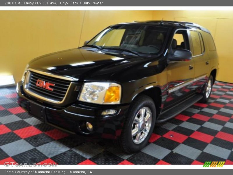 Onyx Black / Dark Pewter 2004 GMC Envoy XUV SLT 4x4