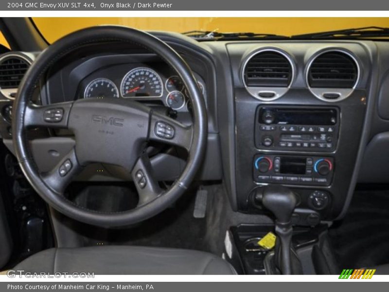 Onyx Black / Dark Pewter 2004 GMC Envoy XUV SLT 4x4